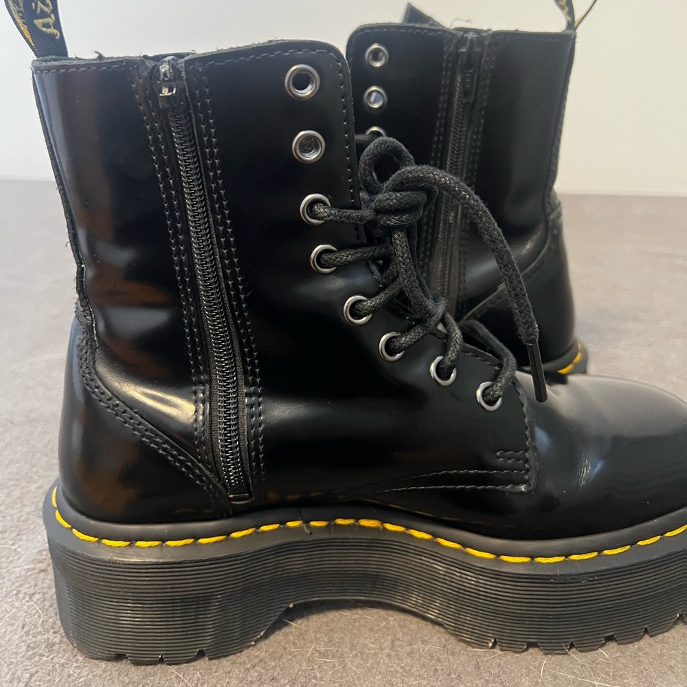 Dr. Martens, Jadon 8-Eye Leather Platform Boot - Picture 4 of 7